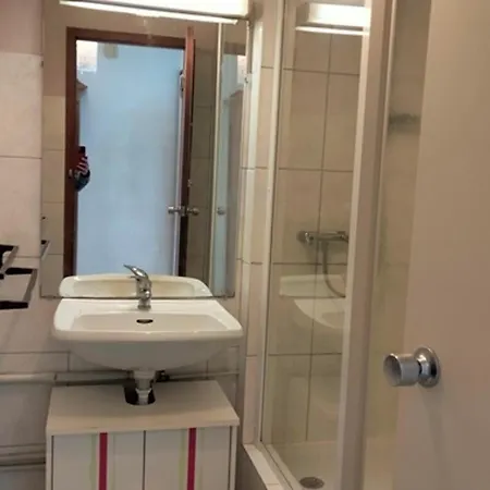 Agreable En Centre Ville, 6eme Etage - Fr-1-331-45 아파트 *
